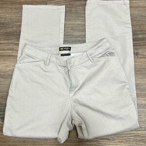 LEE petites relaxed mid rise grey pants/ 8